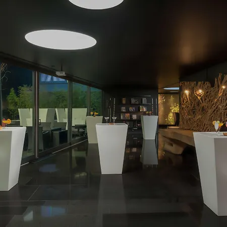 Hotel Doubletree By Hilton Fontana Park 4*