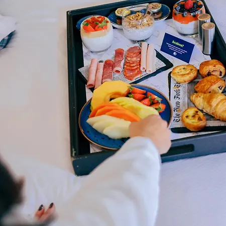 Hotel Doubletree By Hilton Fontana Park 4*