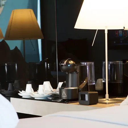 Hotel Doubletree By Hilton Fontana Park 4*