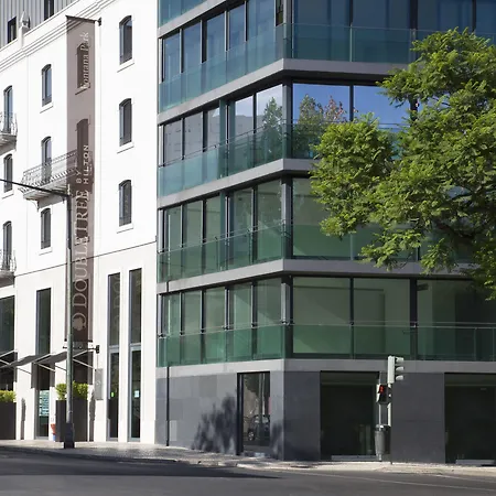 Hotel Doubletree By Hilton Fontana Park 4*