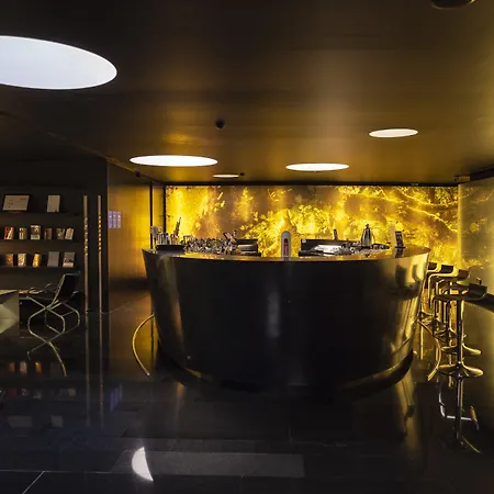 Doubletree By Hilton Fontana Park Hotel