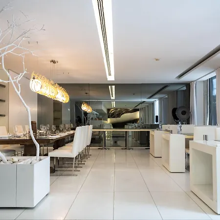 Doubletree By Hilton Fontana Park Hotel 4*
