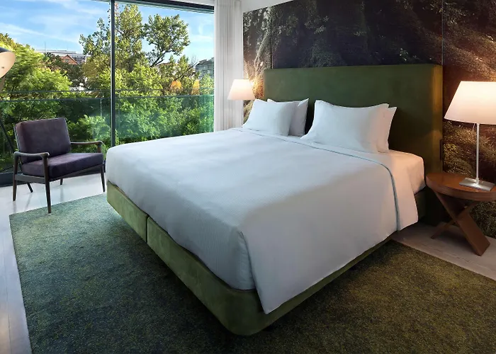Doubletree By Hilton Fontana Park 4*