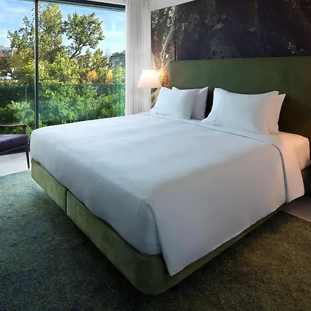Doubletree By Hilton Fontana Park 4*