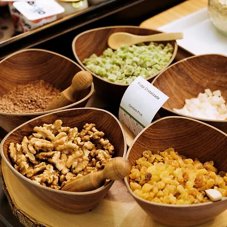 Doubletree By Hilton Fontana Park Отель Лиссабон