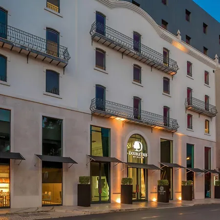 Doubletree By Hilton Fontana Park Hotel