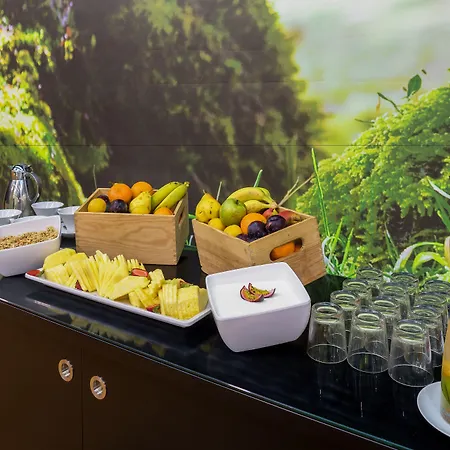 Doubletree By Hilton Fontana Park Отель 4*