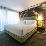Doubletree By Hilton Fontana Park فندق 4*